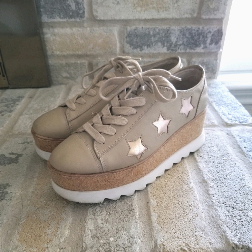 Steve Madden Star Print Platform Sneakers